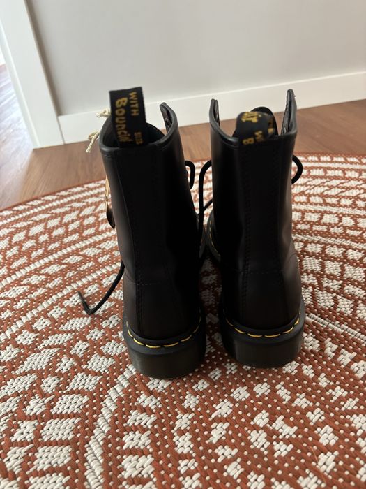 Par de Dr. Martens 38 completamente novas!