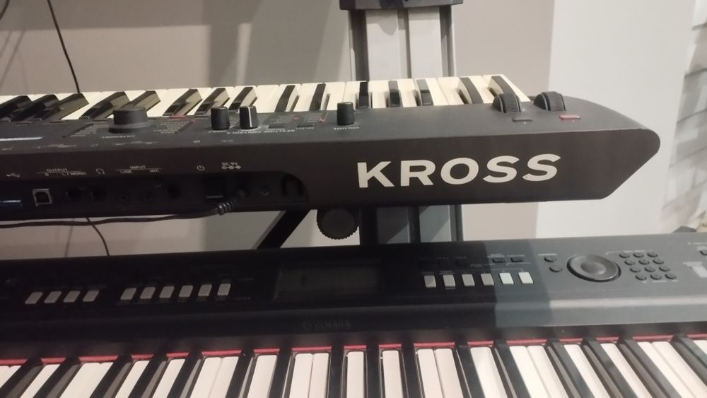 Syntezator Korg Kross 2