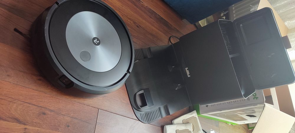 iRobot roomba j7+