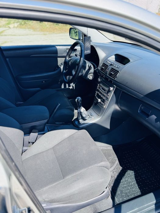 Продам Toyota Avensis 2003 року 2.0 D4D