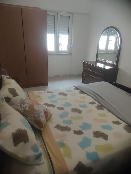 Quarto para arrendar