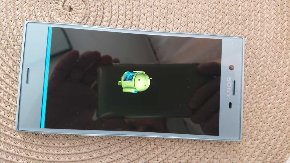 Sony Xperia XZ, G8231 stan BDB, błękitny z ładowarką
