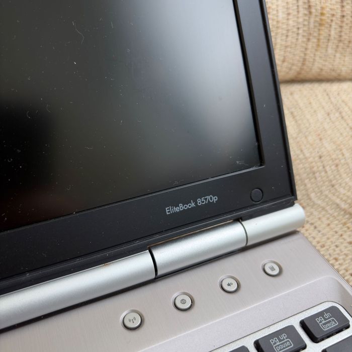 Ноутбук HP Elitebook 8570p + нова батарея