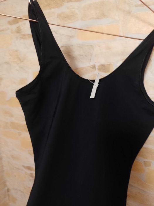 (40/L) Kombinezon mocno modelujący z Londynu, NOWY