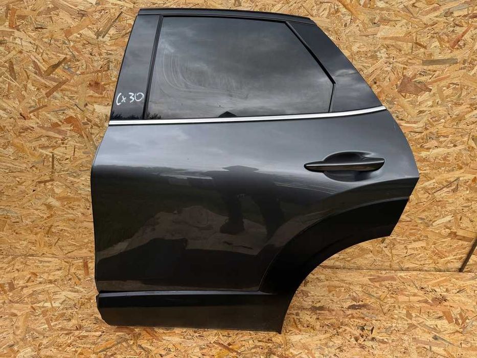 Двері mazda cx30 мазда цх30