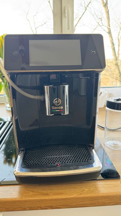 Ekspres Saeco GranAroma Deluxe SM6680/00 - kolor czarny