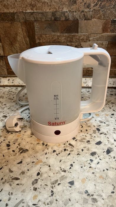 Электрочайник Saturn