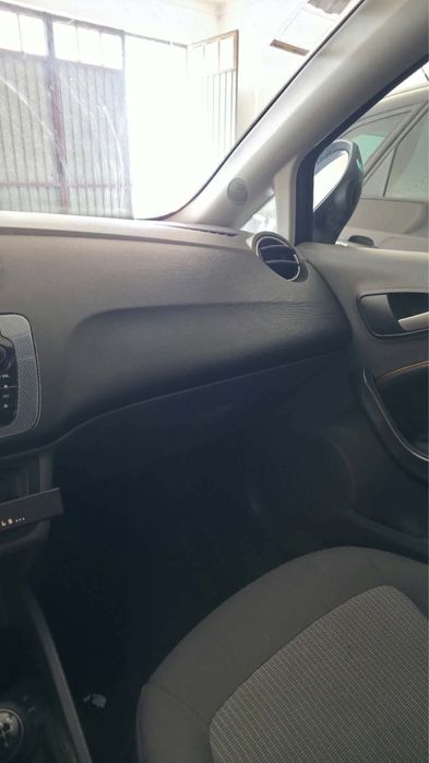 Seat Ibiza 1.6 TDI, Nov/2010 foto 3