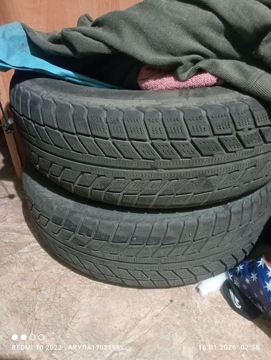 Продам зимову резину 195/65/15 бу
