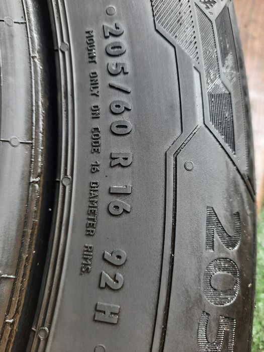 Opony zimowe 205/60/16 Barum Para 6mm J