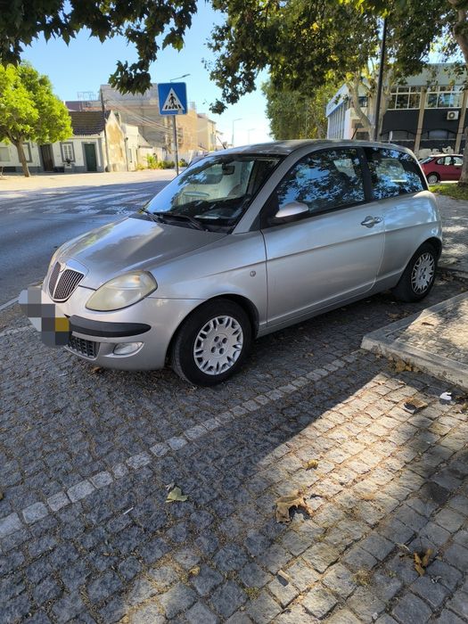 Lancia Ypsilon 1.2 60cv ar condicionado