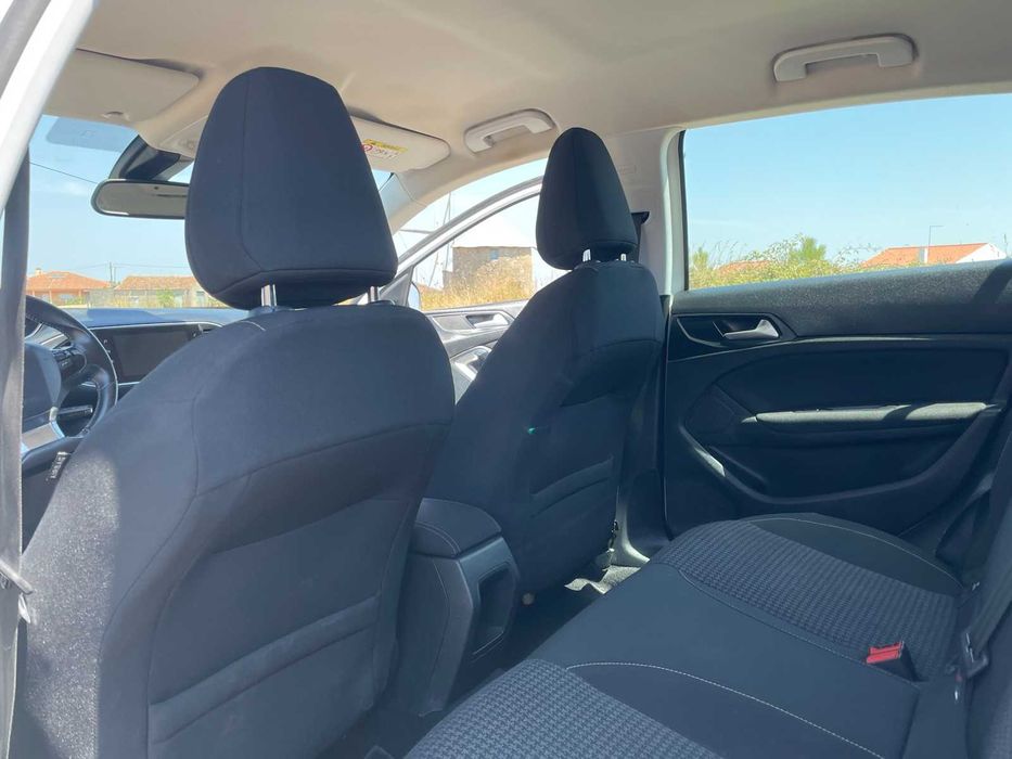 Peugeot 308 1.5 HDI - 175000 Km - 2018 - Revisão completa+Pneus Novoso