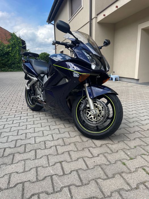 Honda vfr 800  v- tec zadbana