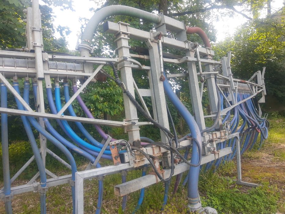 Aplikator do gnojowicy Fliegl 12m hydraulicznie skladany