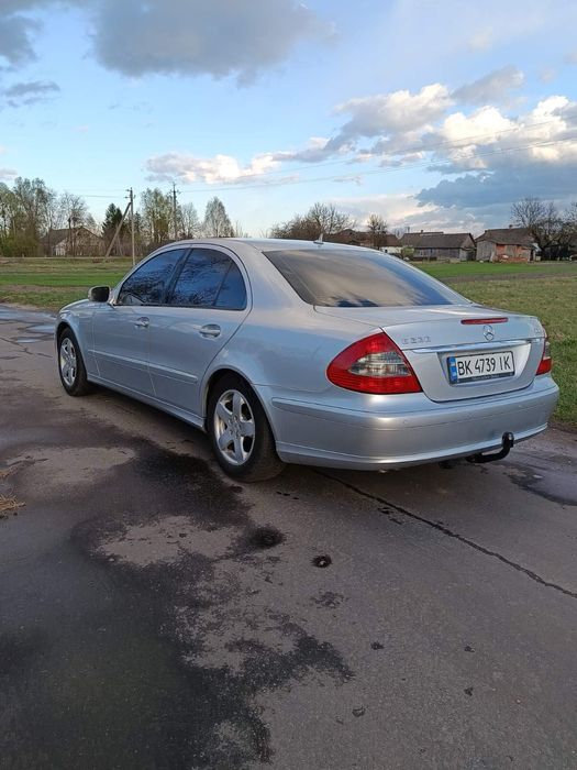 Продам мерседес W211 2.2CDI