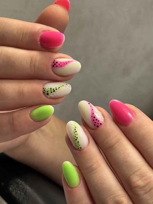 Маникюр, наращивание ногтей, гель лак. Малышева,плехановская