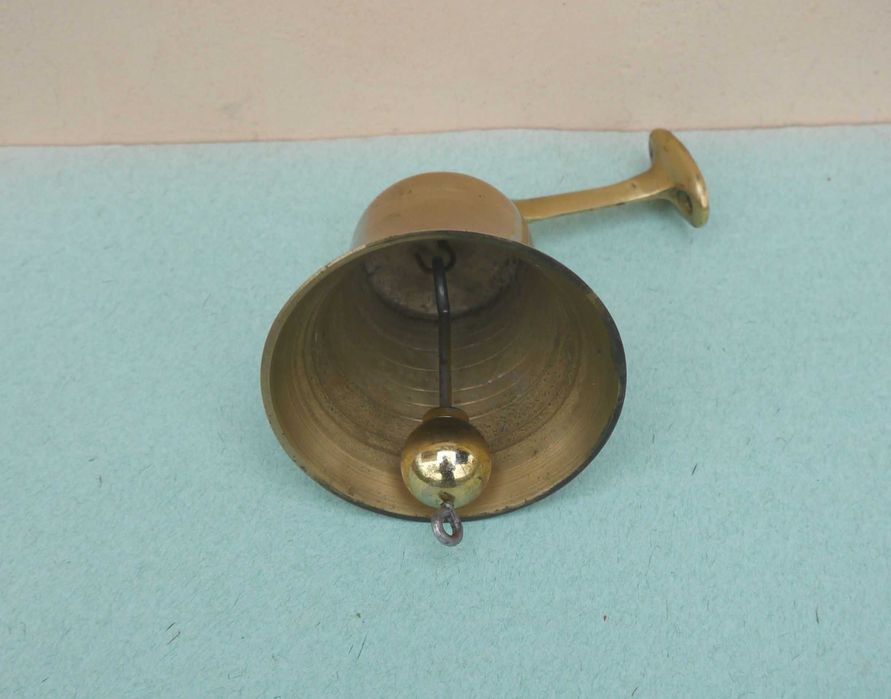 Колокол бронзовый.