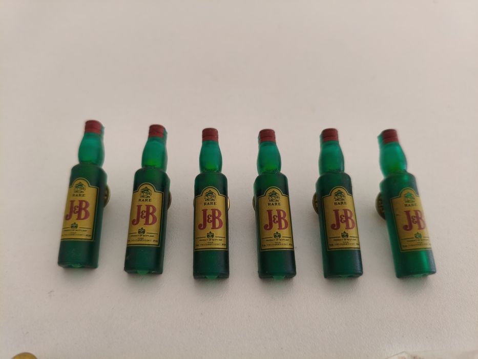 Pins Garrafa de Whiskey J&B