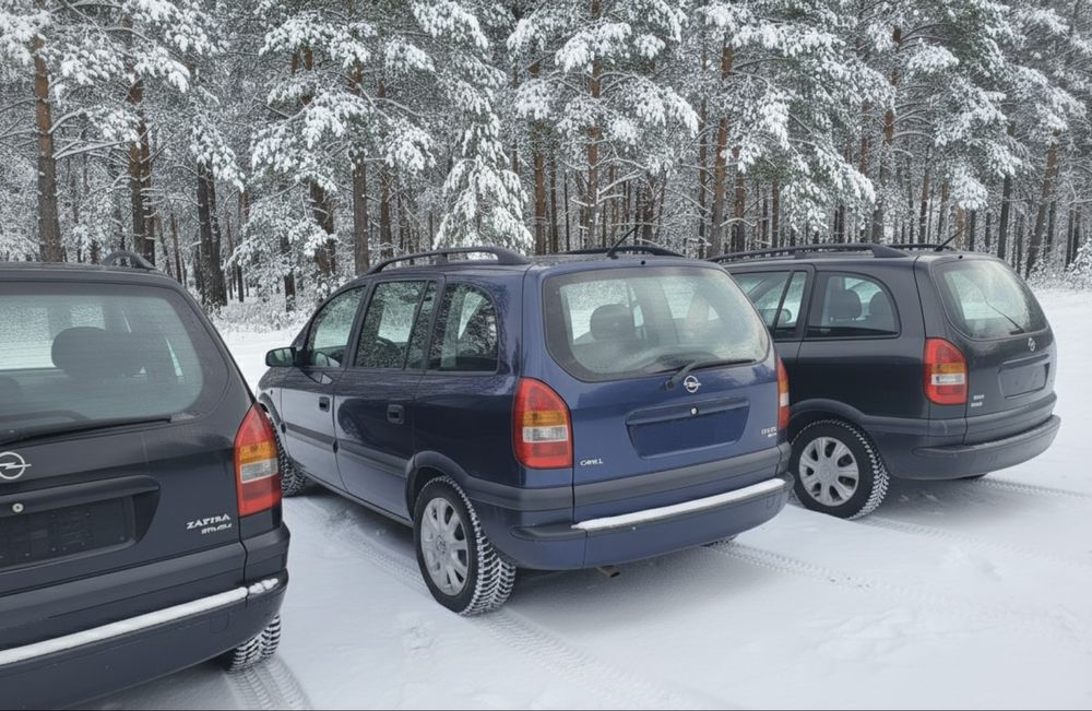 Opel Zafira Рестайлінг не розмитнена вже в Києві