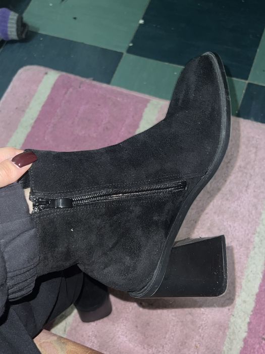 Ботинки на каблуке