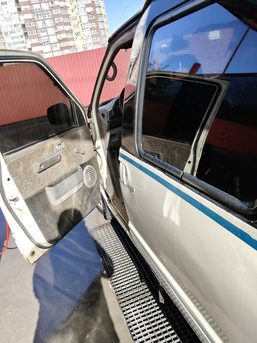 Nissan Vanette ld23 2000 год