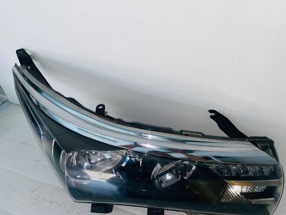 Farol Direito Toyota Corolla Sedan - 2015 / 2017 - F1421