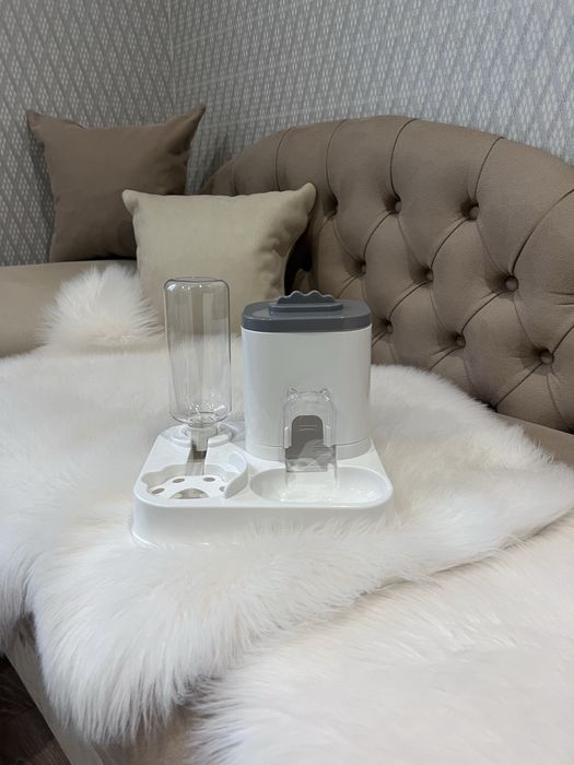 Автоматичний годувальник для тварин