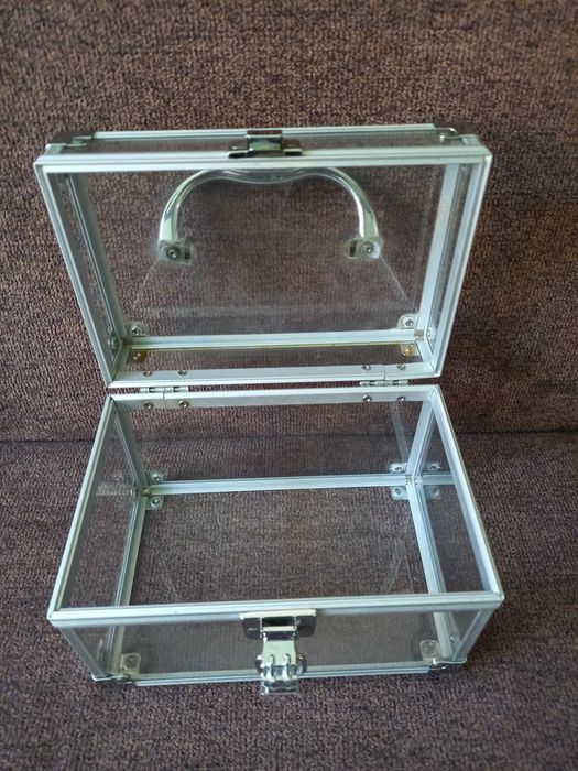 kuferek na biżuterię/ kosmetyki drobiazgi upominek prezent pudełko