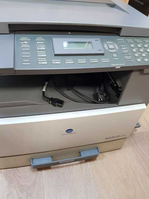 МФУ Konica Minolta Bizhub 211