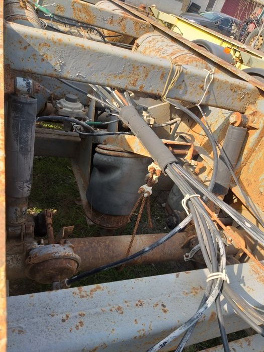 Продам п.прицеп ,контейнеровоз МАЗ 975800