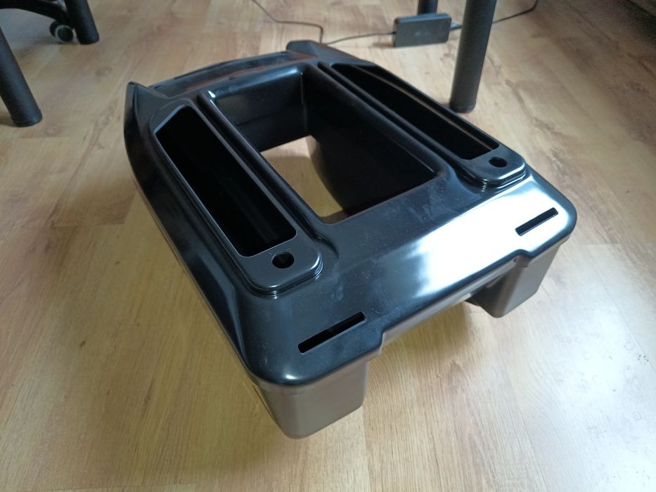 Kadłub łódka zanętowa. ALPHA ONE