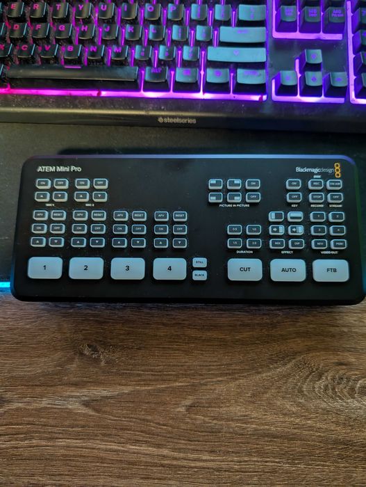 DTM・DAW Blackmagic Design ATEM Mini pro Atem mini pro iso 01.jpg