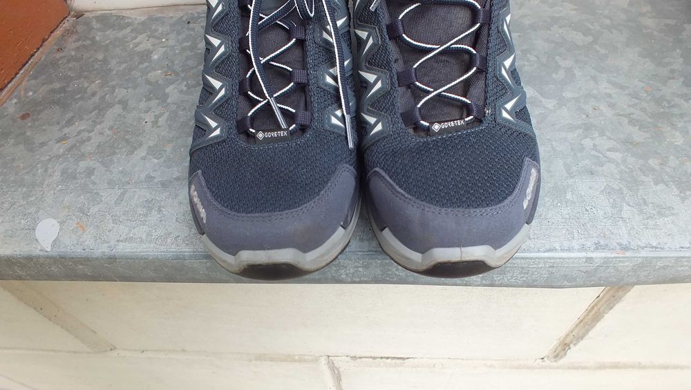 Super buty trekingowe marki Lowa gore tex roz 42
