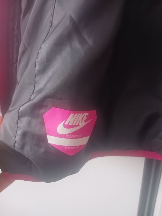 Kurtka jesienna przejściówka Nike rozm. 110/116