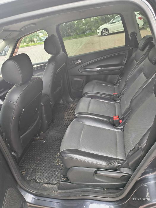 Samochód marki Ford s-max