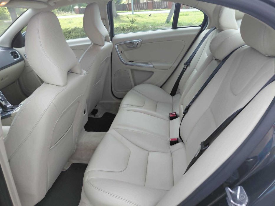 Sprzedam VOLVO S60 2,5 T5 AWD