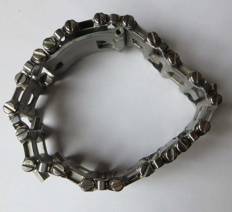 Bransoleta multitool 29 narzędzi   wzór Leatherman