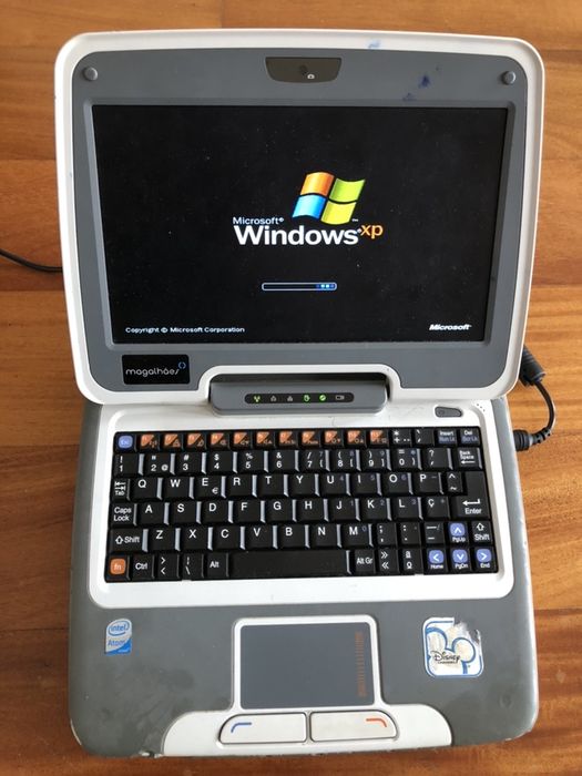 Computador portátil para criança Magalhães