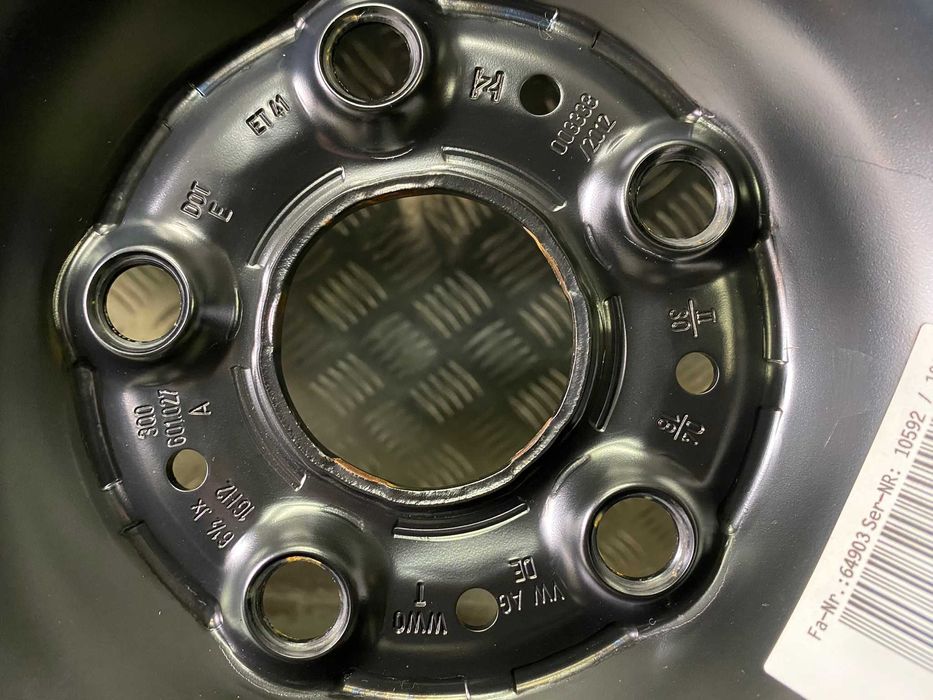 Koła VW Skoda Seat Stal 6,5x16 ET 41 215/60R16 Adax Koźle