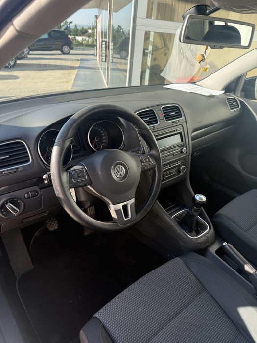 Volkswagen Golf — fotografia 4
