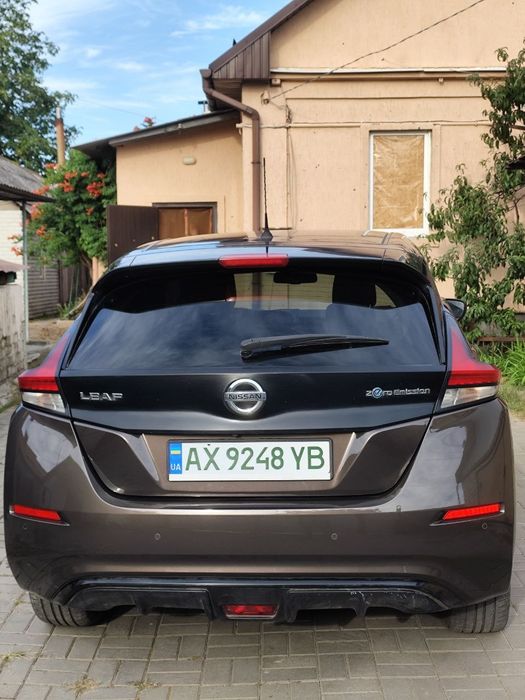 Продам Nissan leaf 2