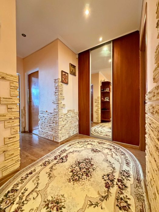 Продаж 3-кімнатної квартири у місті Стрий  вул. Ленкавського