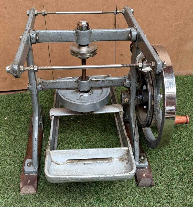 Engenho manual antigo