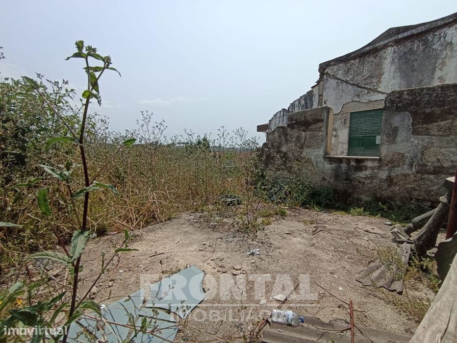 Moradia T2 Para Reabilitar Gueifães – Cidade da Maia