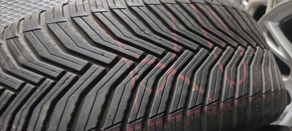 Pneus 235/55/18 Michelin