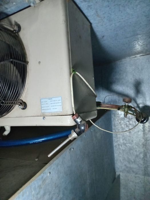 Холодильная камера в центре