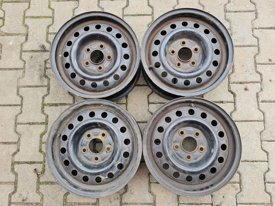 (S10) Nissan Almera Tino Primera Maxima / 6Jx15 ET40 5x114,3