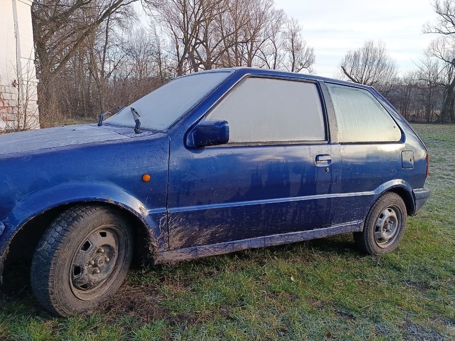 Продам автомобіль нісан мікра к10