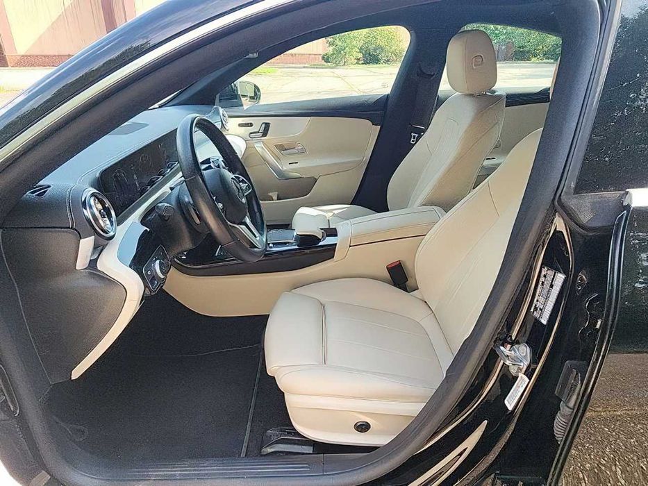 Mercedes-Benz CLA CLA 250      2022