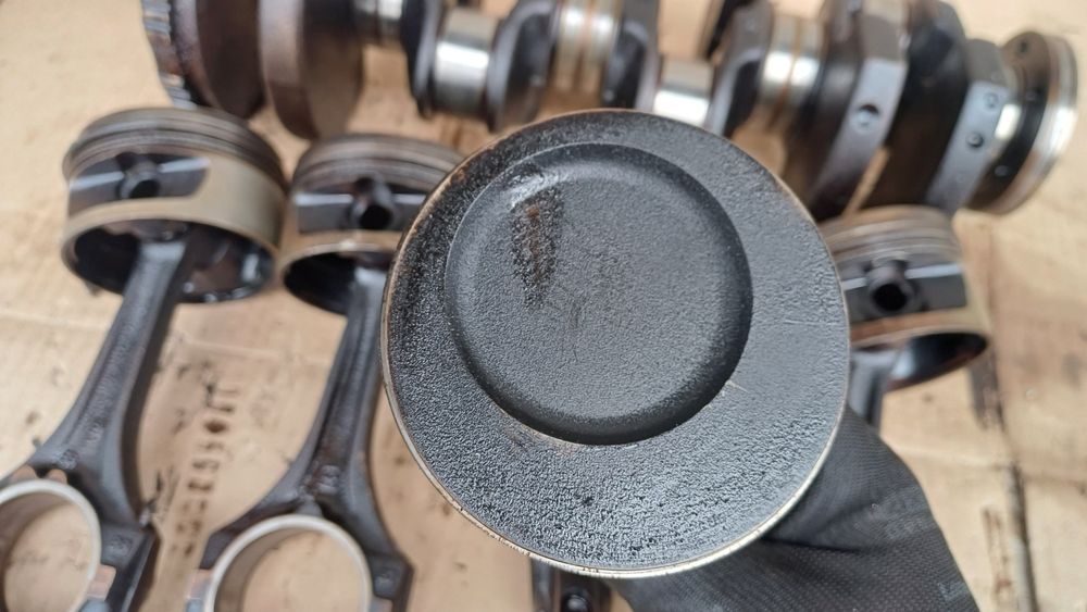 Коленвал колінвал 2.0 v8 Opel Vectra A Omega A